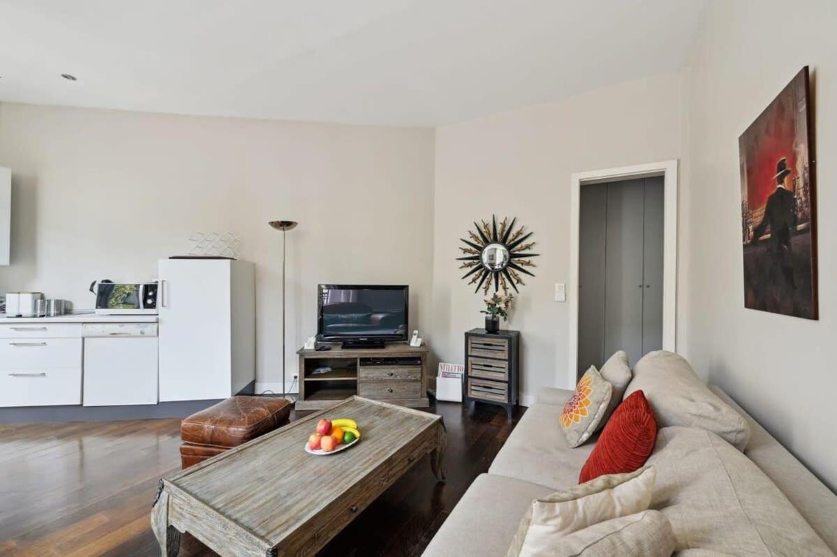 פריז 1Br Champs-Elysees - Cityapartmentstay מראה חיצוני תמונה