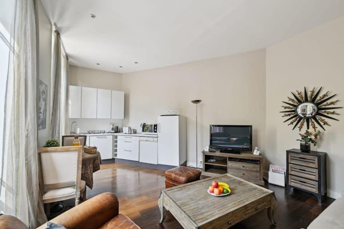 פריז 1Br Champs-Elysees - Cityapartmentstay מראה חיצוני תמונה