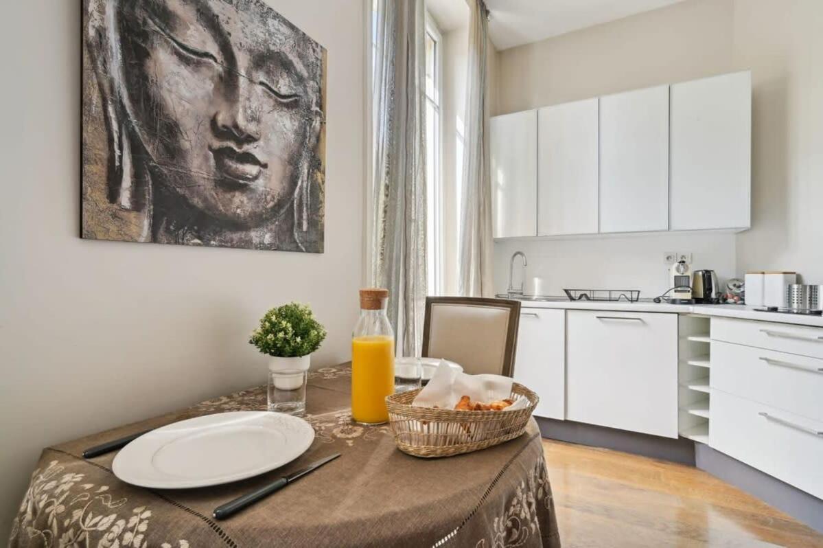 פריז 1Br Champs-Elysees - Cityapartmentstay מראה חיצוני תמונה